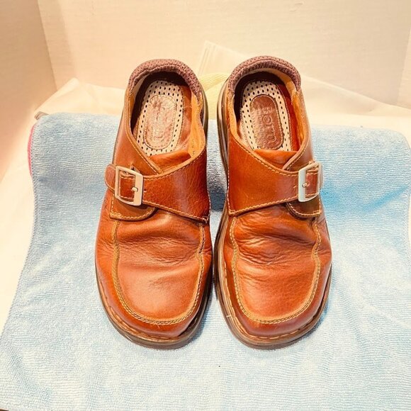 Born Y2K ‎ Womens Size 8M/W Leather Slip On Buckle Comfort Loafers Mules Clogs - Picture 1 of 16